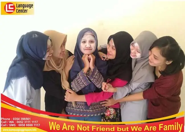 Pembiasaan Ngobrol Bahasa Inggris di Kampung Inggris Pare yang Menjadi Budaya 1 testimoni kampung inggris lc farah
